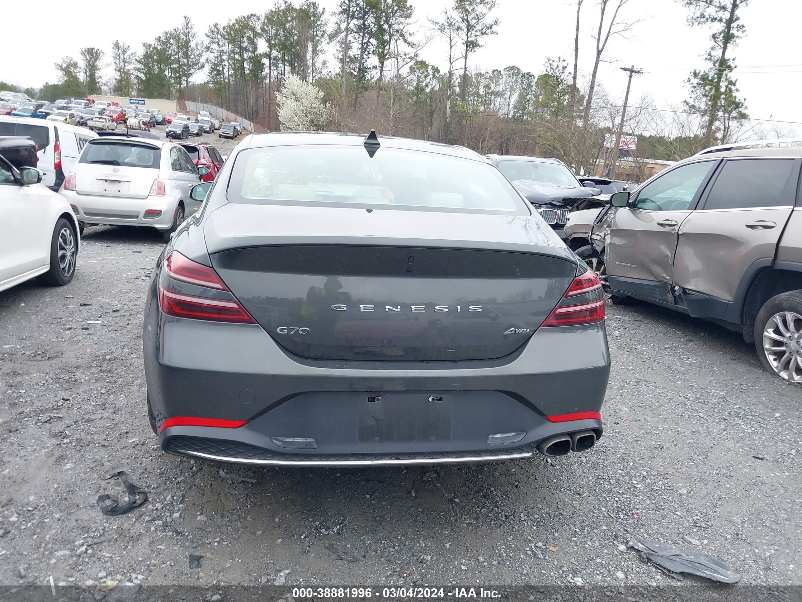 Photo 15 VIN: KMTG34TA7PU131223 - GENESIS G70 