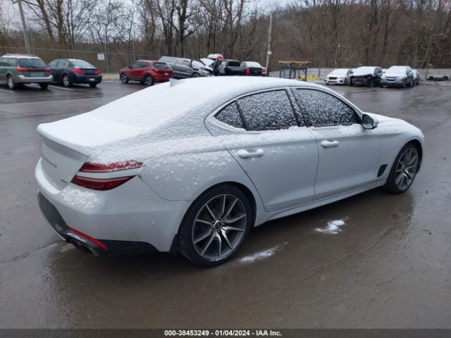 Photo 3 VIN: KMTG34TA9NU089635 - GENESIS G70 