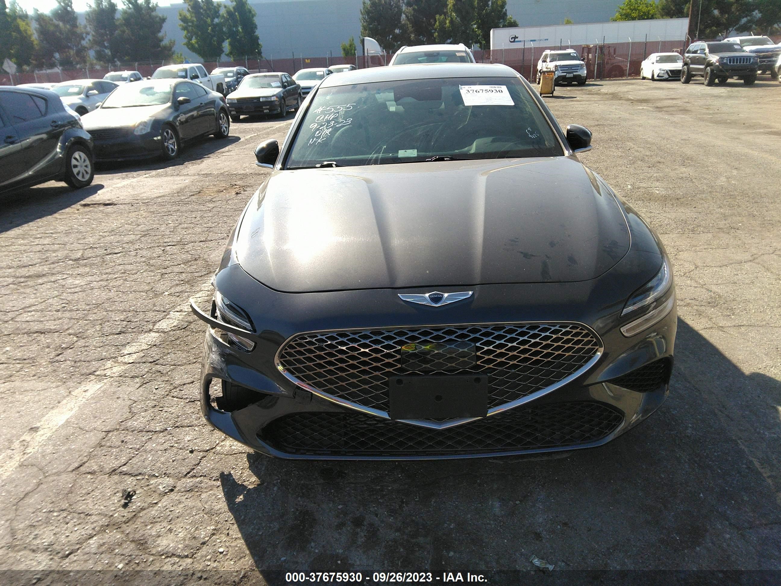 Photo 11 VIN: KMTG34TA9NU099324 - GENESIS G70 