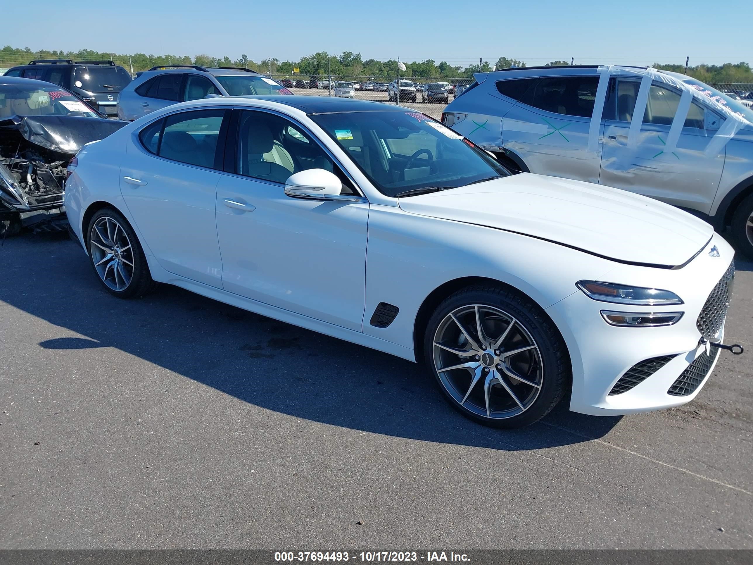 Photo 12 VIN: KMTG34TA9NU104005 - GENESIS G70 