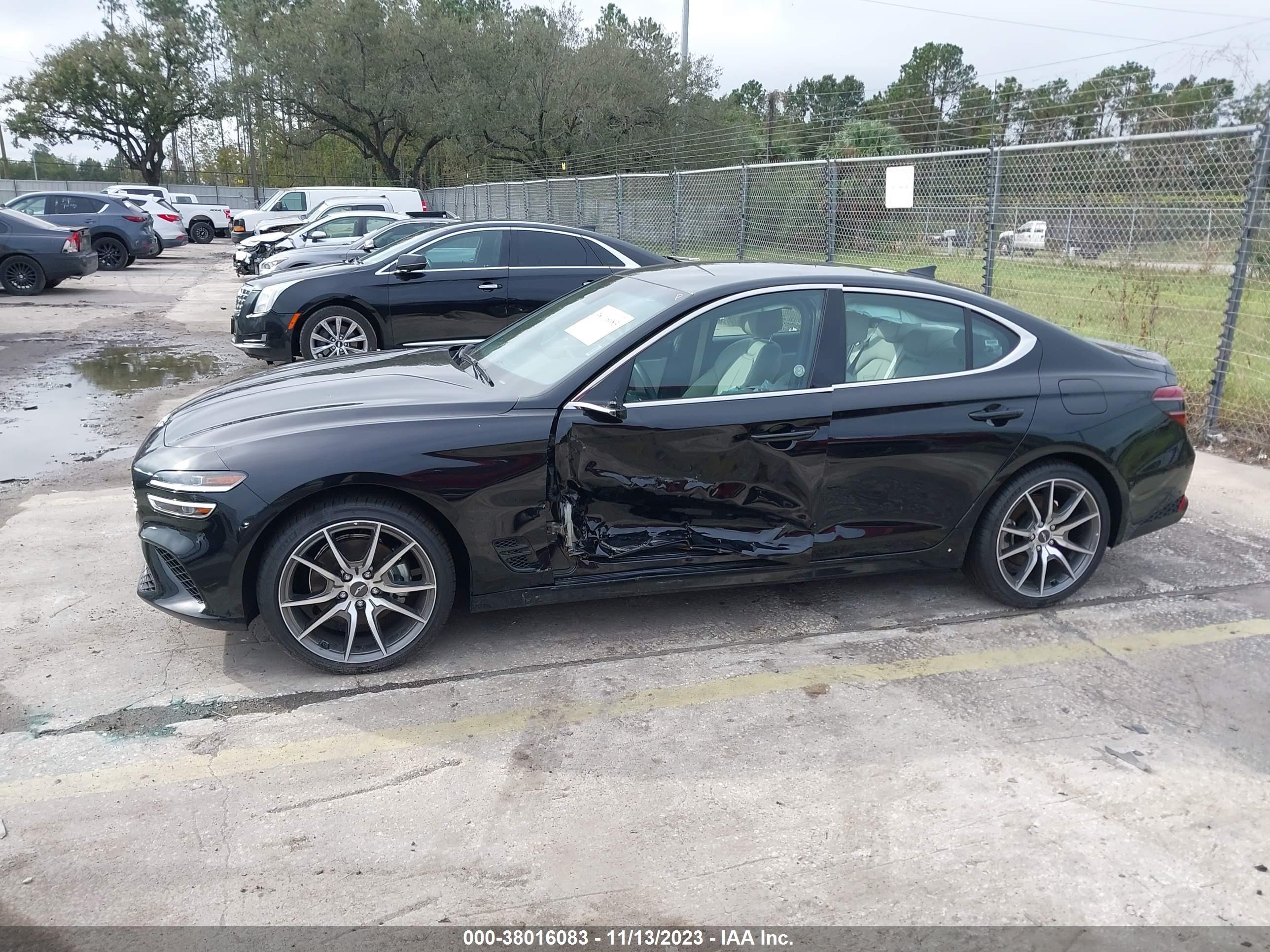 Photo 5 VIN: KMTG34TA9PU127027 - GENESIS G70 