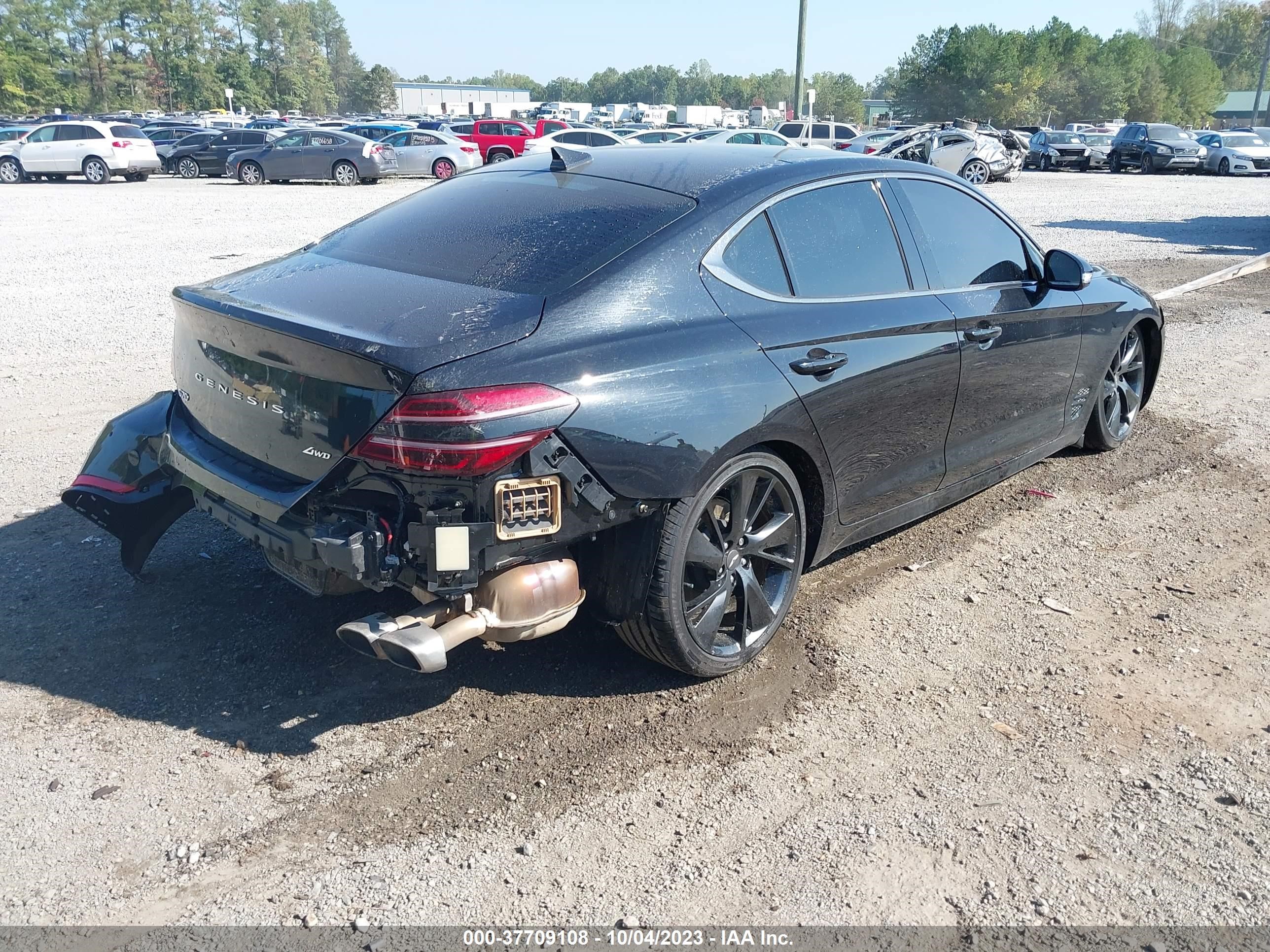 Photo 3 VIN: KMTG34TAXPU115680 - GENESIS G70 