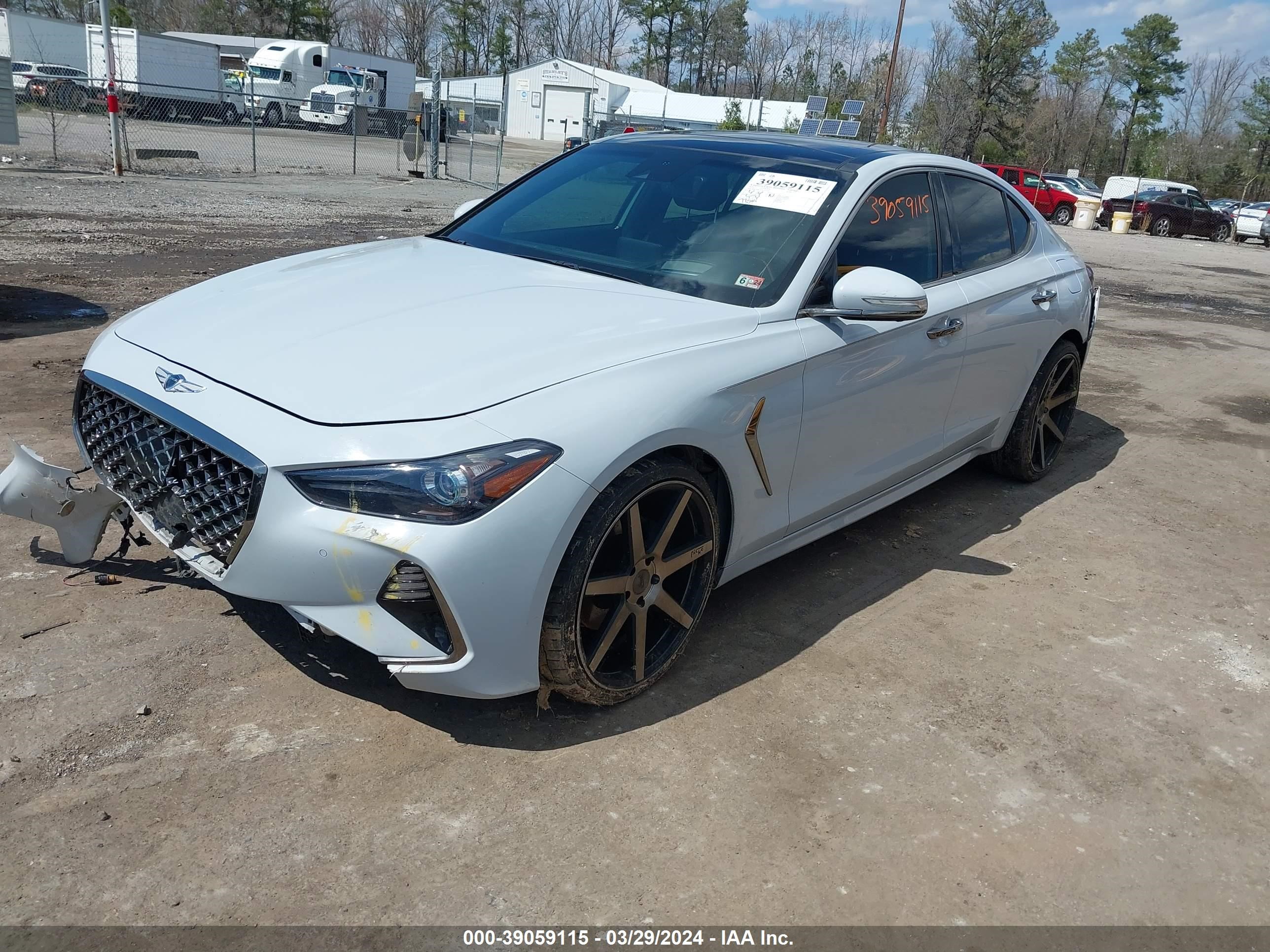 Photo 1 VIN: KMTG44LA5KU026461 - GENESIS G70 