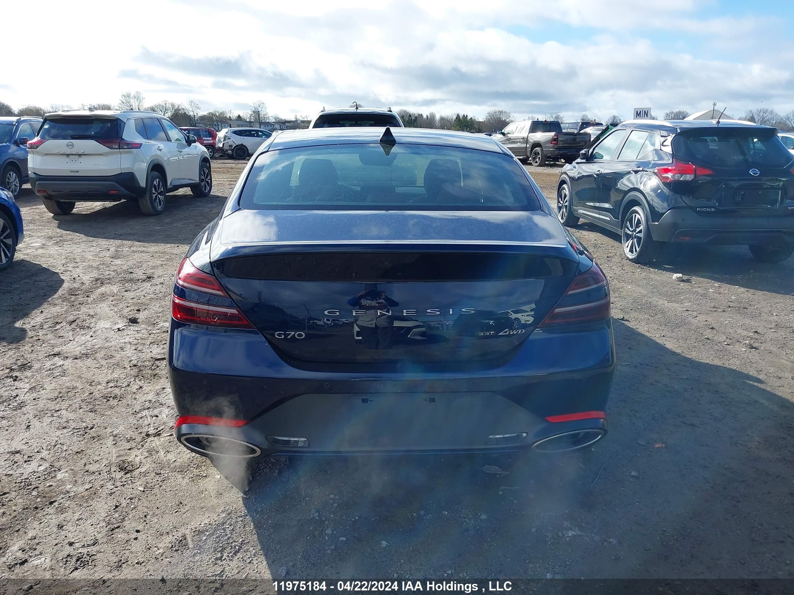 Photo 16 VIN: KMTG54TE9NU087509 - GENESIS G70 