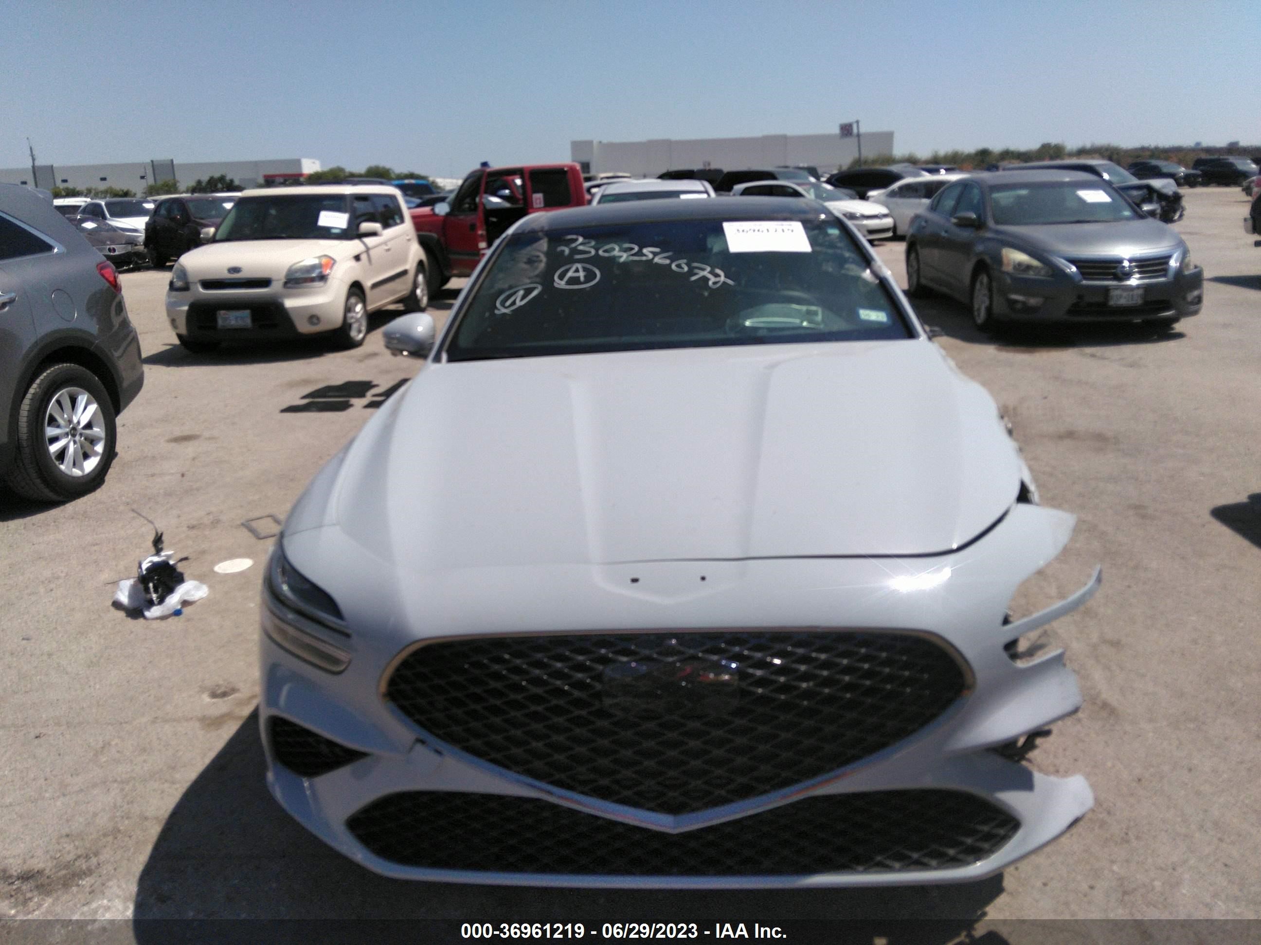 Photo 10 VIN: KMTG54TEXNU098700 - GENESIS G70 