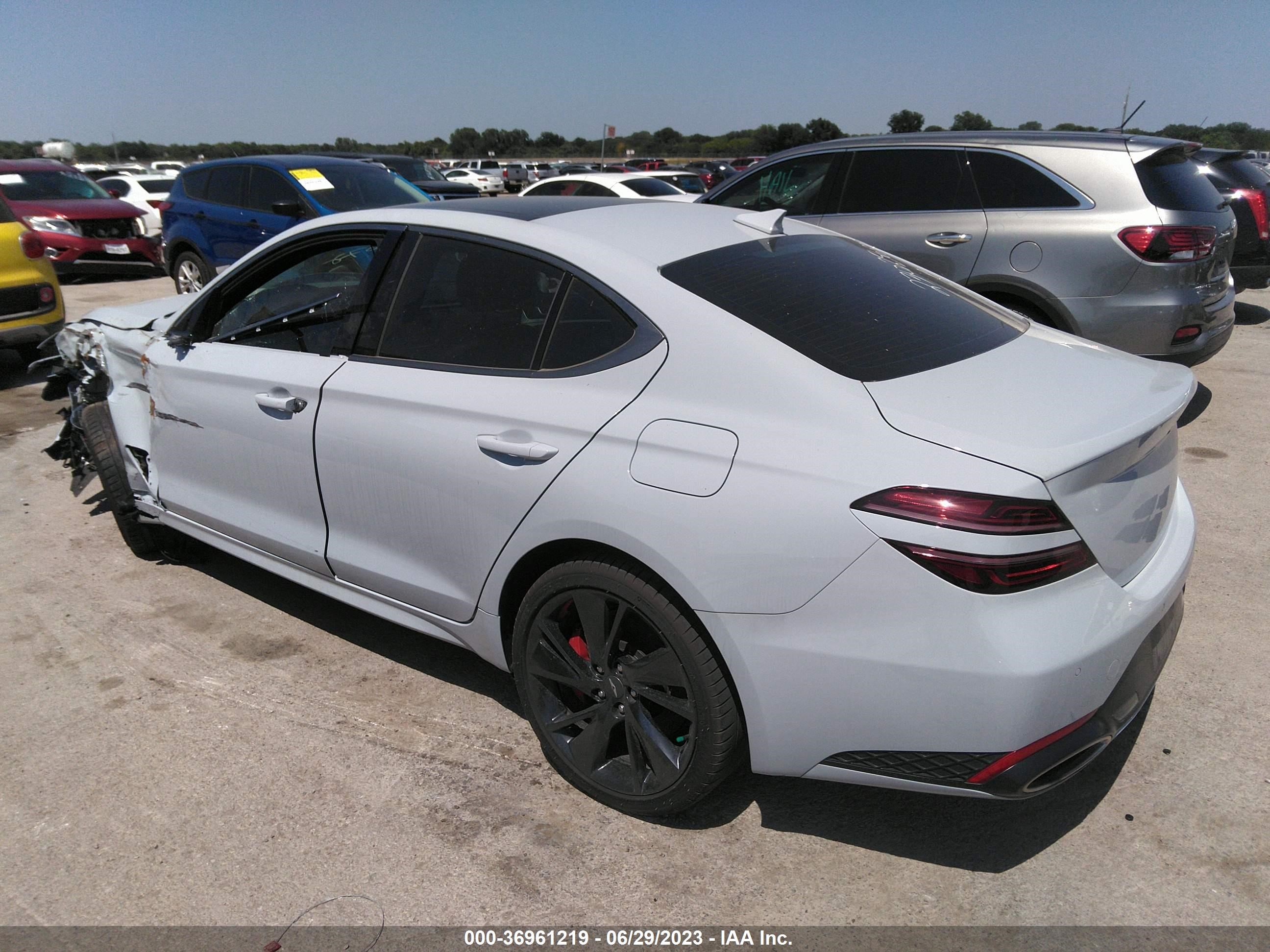 Photo 2 VIN: KMTG54TEXNU098700 - GENESIS G70 