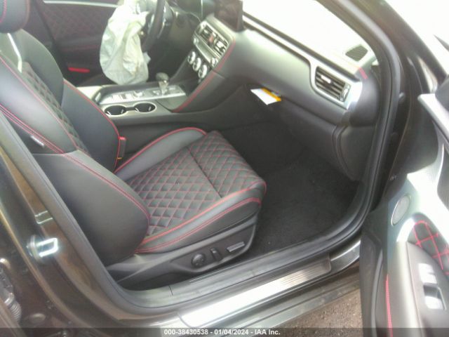 Photo 4 VIN: KMTG54TEXPU133819 - GENESIS G70 