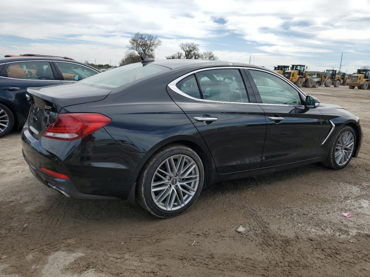 Photo 2 VIN: KMTG64LA9MU076535 - GENESIS G70 