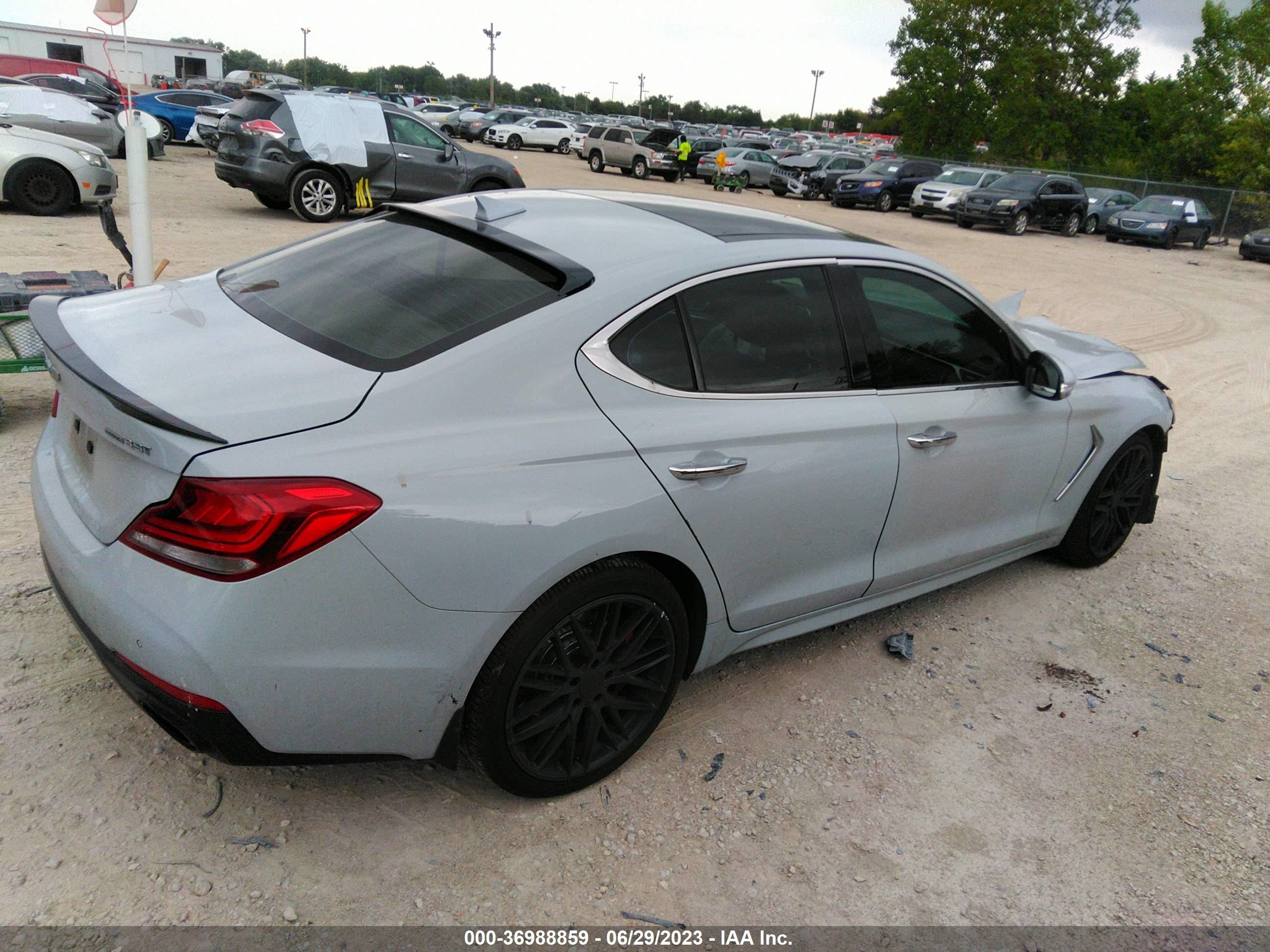 Photo 3 VIN: KMTG74LE2KU034897 - GENESIS G70 