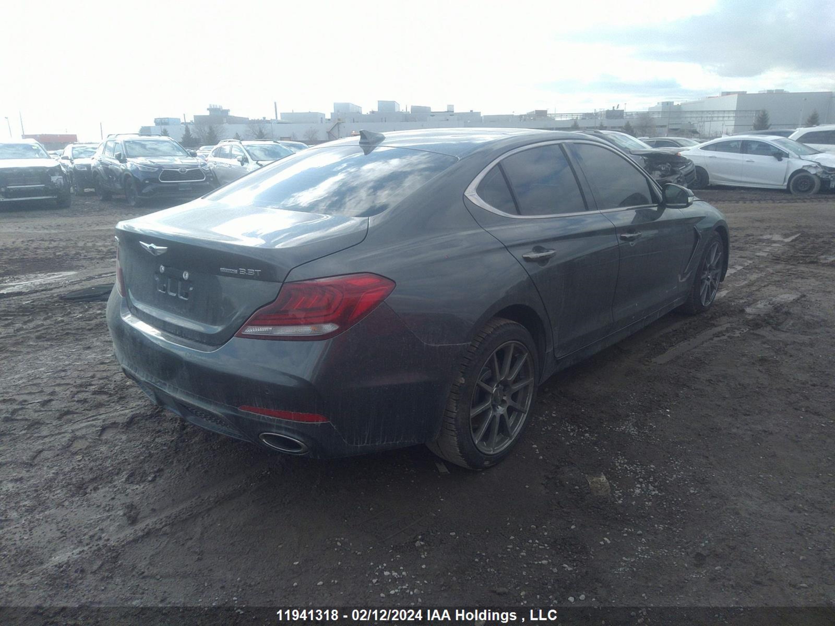 Photo 3 VIN: KMTG74LE6KU018346 - GENESIS G70 