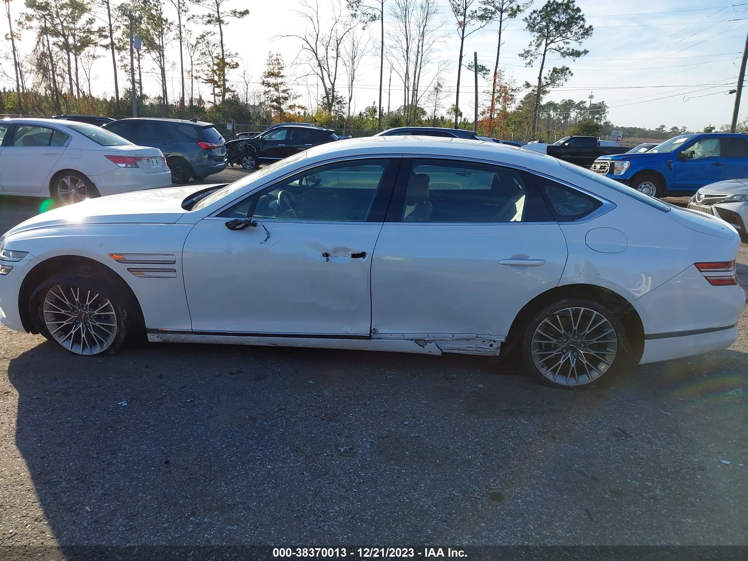 Photo 13 VIN: KMTGB4SC0PU193827 - GENESIS G80 