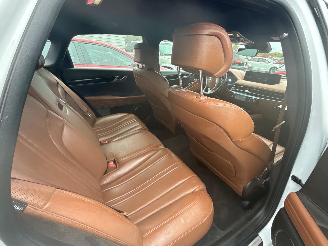 Photo 5 VIN: KMTGB4SC8PU197401 - GENESIS G80 