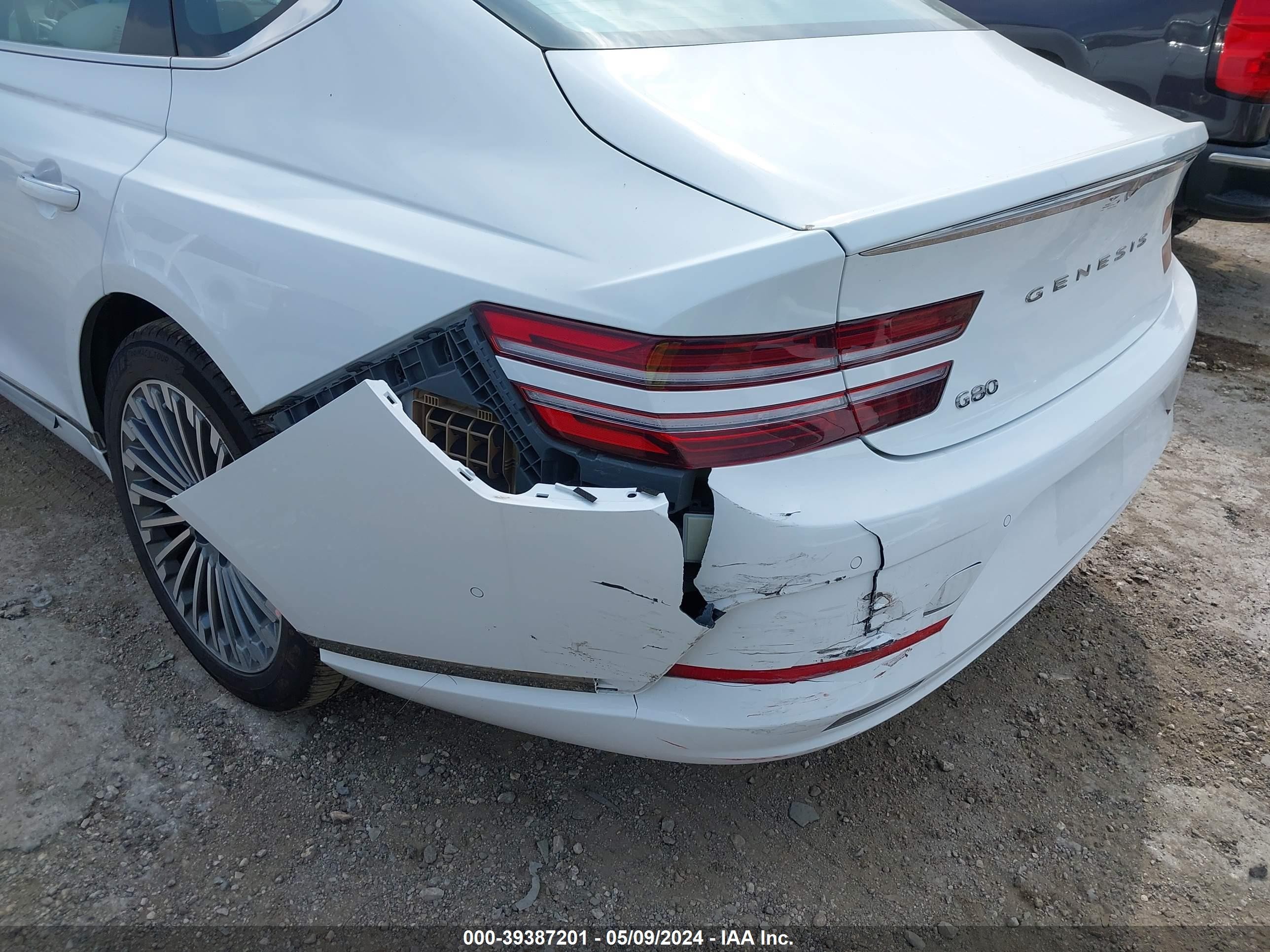 Photo 17 VIN: KMTGE4S16PU007620 - GENESIS G-80 