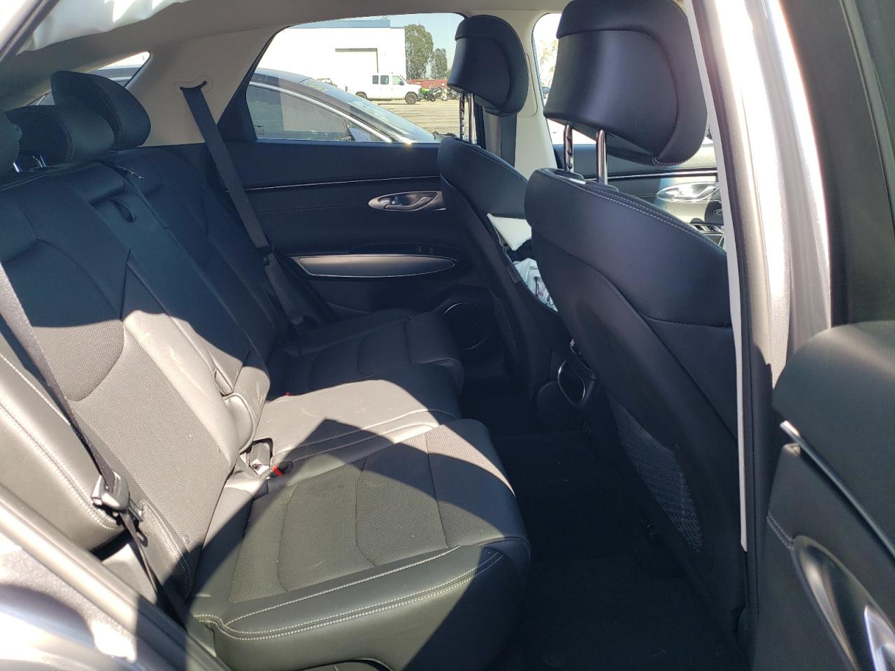 Photo 9 VIN: KMUMADTB4PU105188 - GENESIS G-80 