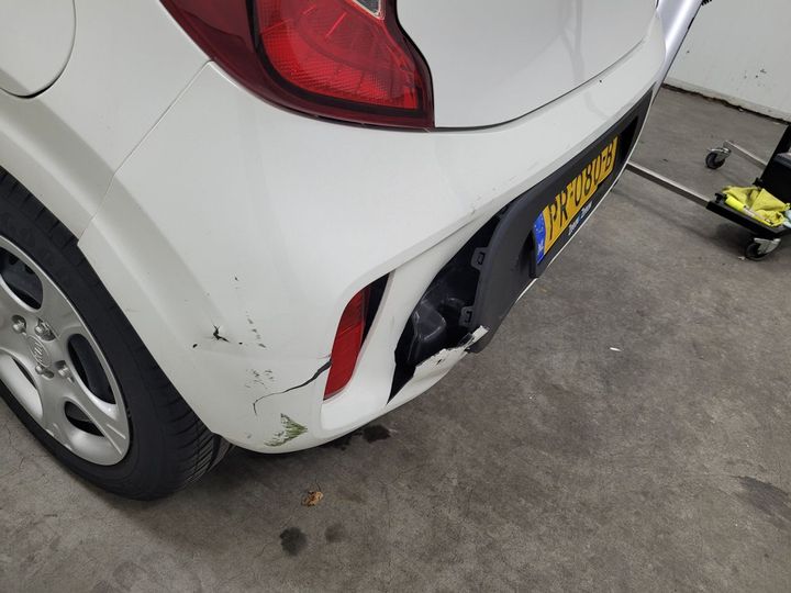 Photo 32 VIN: KNAB2511AJT095127 - KIA PICANTO 