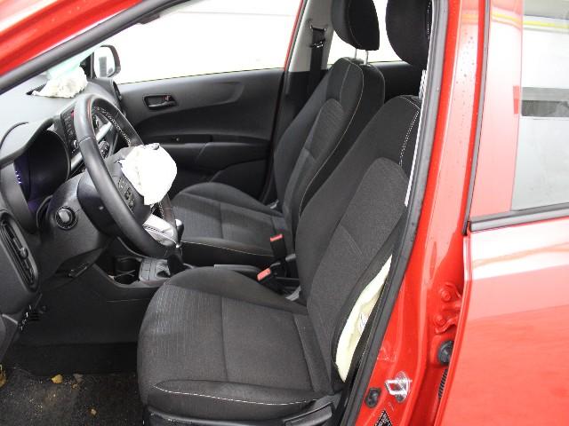 Photo 9 VIN: KNAB2511AKT387300 - KIA PICANTO HATCHBACK 