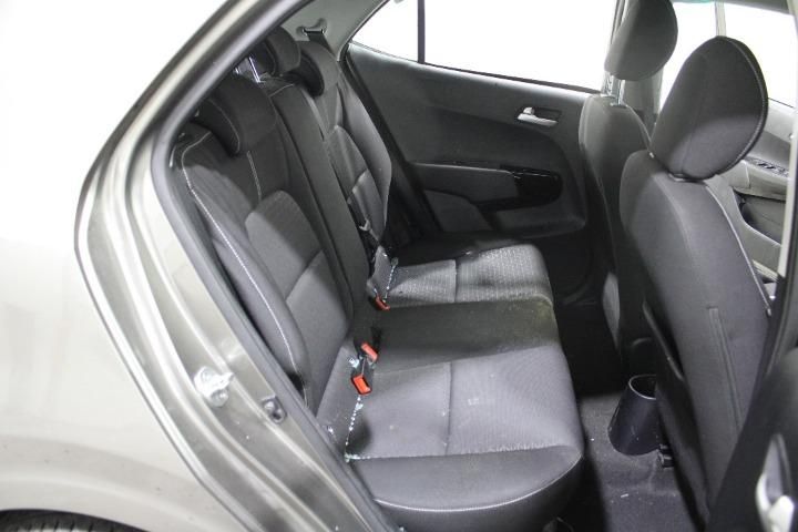 Photo 10 VIN: KNAB3511AJT053275 - KIA PICANTO HATCHBACK 