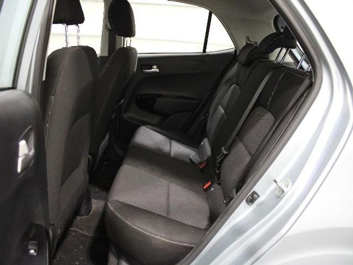 Photo 10 VIN: KNAB3511AJT121179 - KIA PICANTO HATCHBACK 