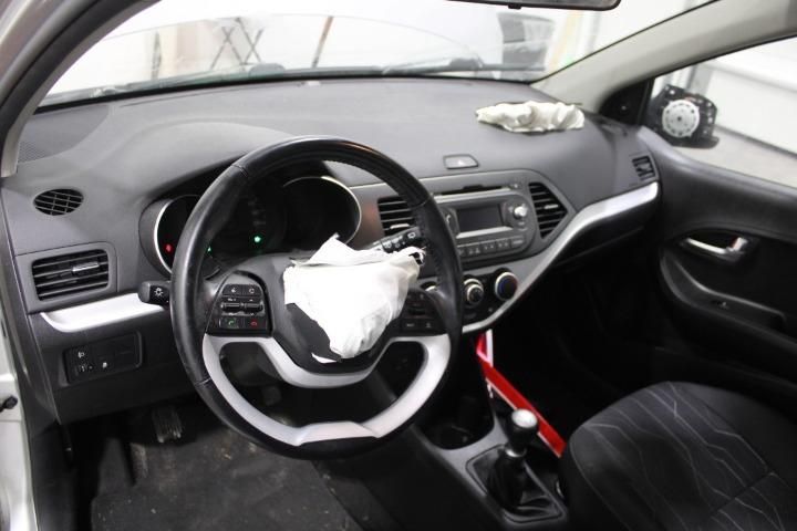 Photo 6 VIN: KNABX511AGT090061 - KIA PICANTO HATCHBACK 