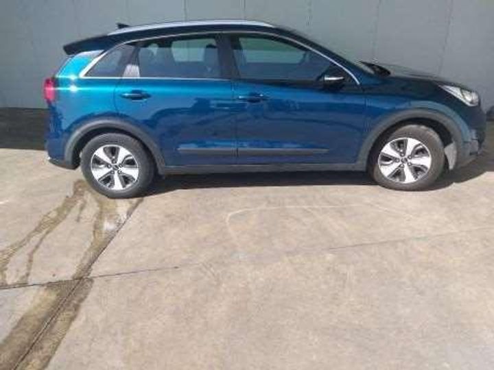 Photo 2 VIN: KNACB81CGJ5163126 - KIA NIRO 