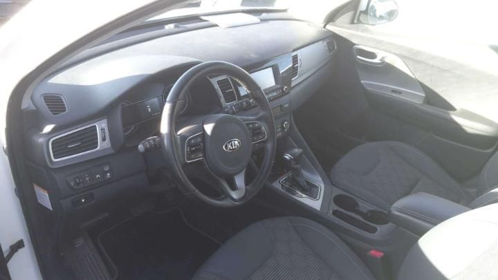 Photo 4 VIN: KNACB81CGJ5195647 - KIA NIRO 