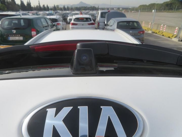 Photo 10 VIN: KNACB81CGK5222961 - KIA NIRO 