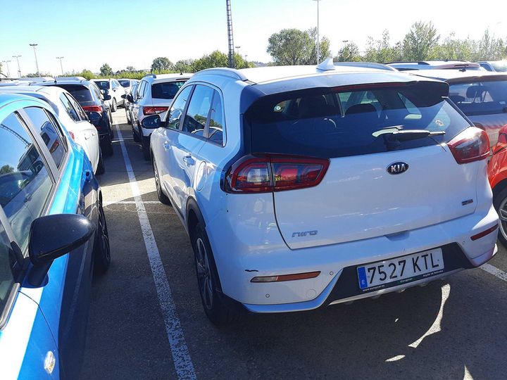 Photo 2 VIN: KNACB81CGK5245915 - KIA NIRO 