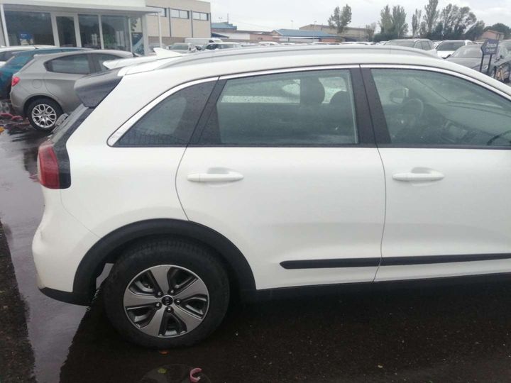 Photo 23 VIN: KNACB81CGK5272738 - KIA NIRO 