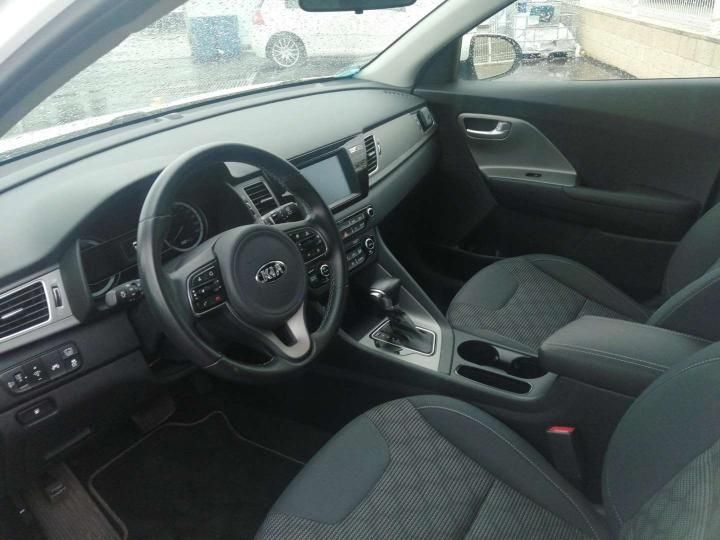 Photo 7 VIN: KNACB81CGL5345643 - KIA NIRO 