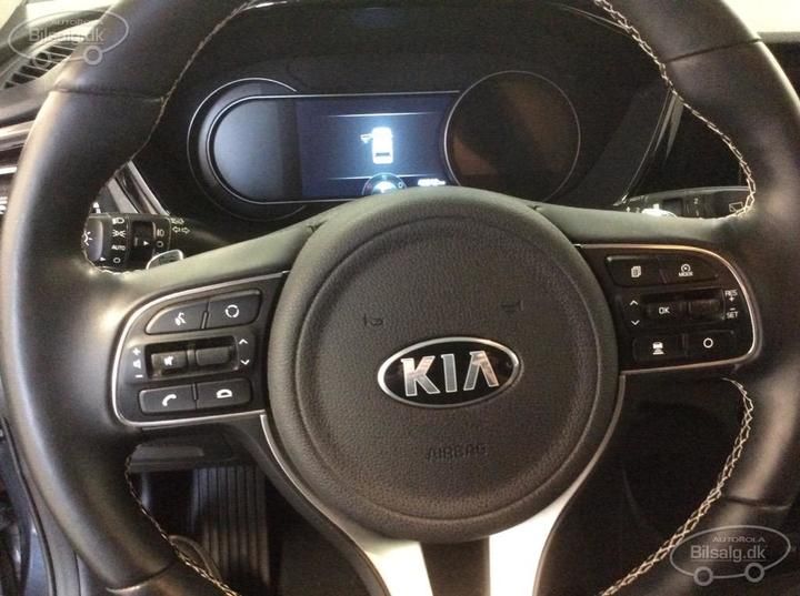 Photo 4 VIN: KNACB81GFL5058710 - KIA NIRO SUV 