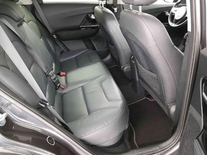 Photo 16 VIN: KNACC81CGH5027120 - KIA NIRO 