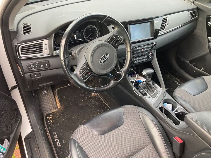 Photo 8 VIN: KNACC81CGH5027231 - KIA NIRO 