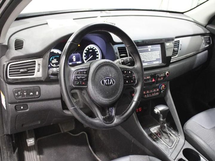 Photo 8 VIN: KNACC81CGH5030596 - KIA NIRO SUV 