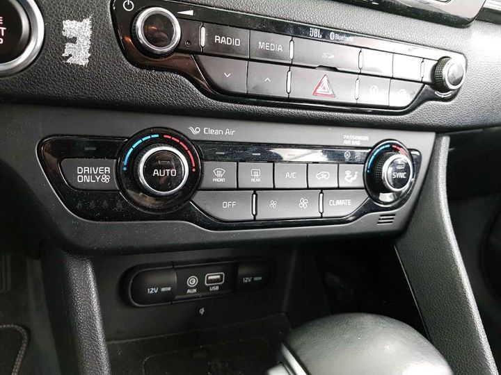 Photo 9 VIN: KNACC81CGH5043306 - KIA NIRO 