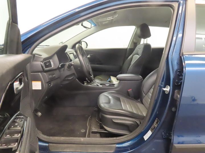 Photo 5 VIN: KNACC81CGH5045479 - KIA NIRO 