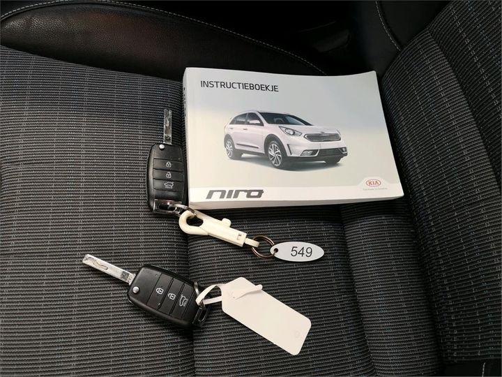 Photo 9 VIN: KNACC81CGH5046474 - KIA NIRO 