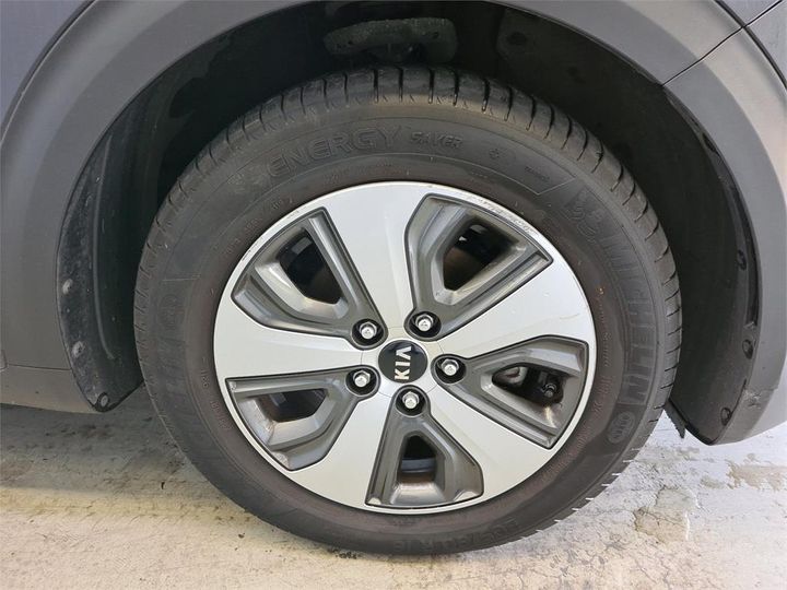 Photo 13 VIN: KNACC81CGH5066011 - KIA NIRO 