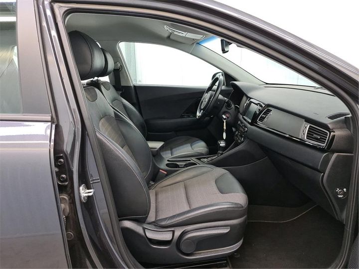 Photo 5 VIN: KNACC81CGH5066011 - KIA NIRO 