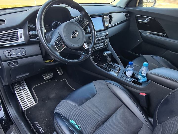 Photo 8 VIN: KNACC81CGH5071788 - KIA NIRO 