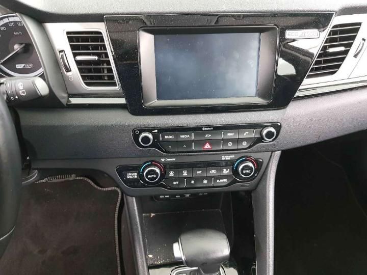 Photo 9 VIN: KNACC81CGH5093057 - KIA NIRO 