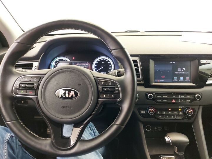 Photo 12 VIN: KNACC81CGJ5105842 - KIA NIRO 