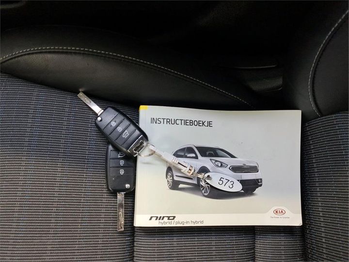 Photo 9 VIN: KNACC81CGJ5115379 - KIA NIRO 