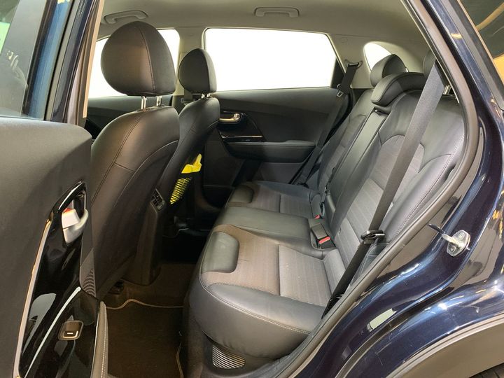 Photo 11 VIN: KNACC81CGJ5123158 - KIA NIRO 