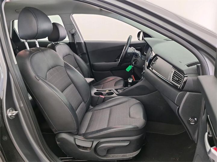 Photo 3 VIN: KNACC81CGJ5126285 - KIA NIRO 