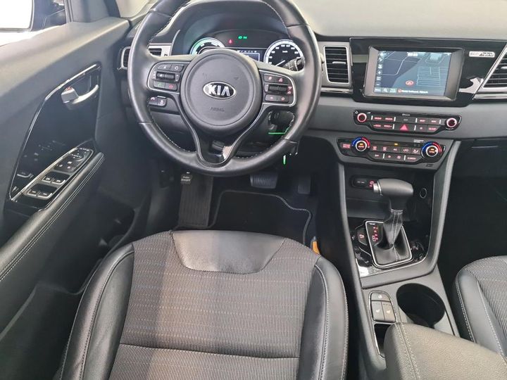 Photo 8 VIN: KNACC81CGJ5139230 - KIA NIRO 