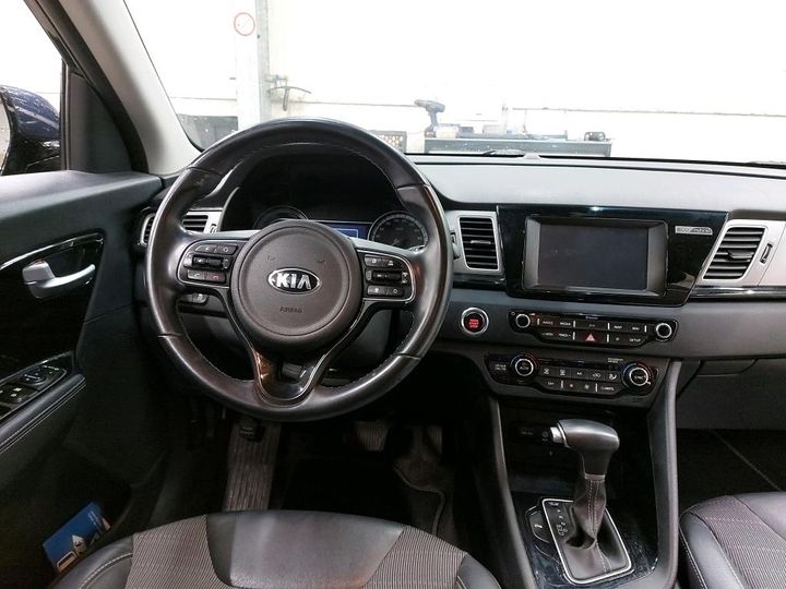 Photo 11 VIN: KNACC81CGJ5144014 - KIA NIRO 