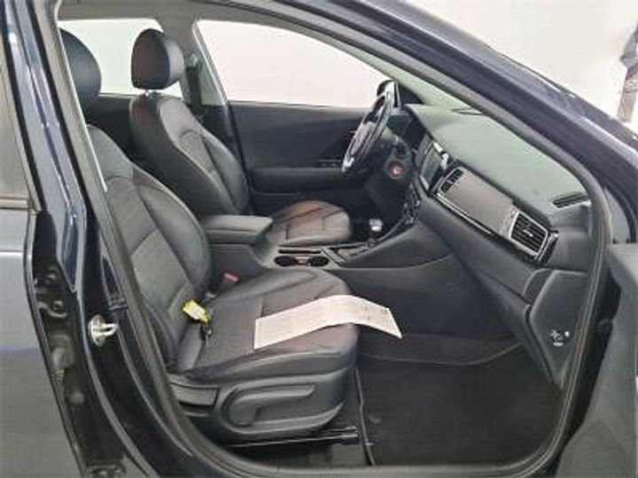 Photo 9 VIN: KNACC81CGJ5144059 - KIA NIRO 