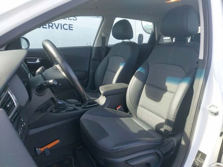 Photo 18 VIN: KNACC81CGJ5151663 - KIA NIRO 