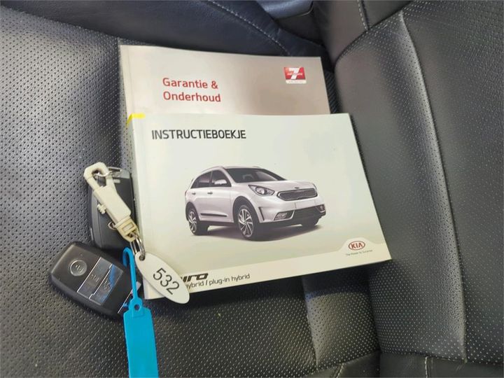 Photo 8 VIN: KNACC81CGJ5160261 - KIA NIRO 