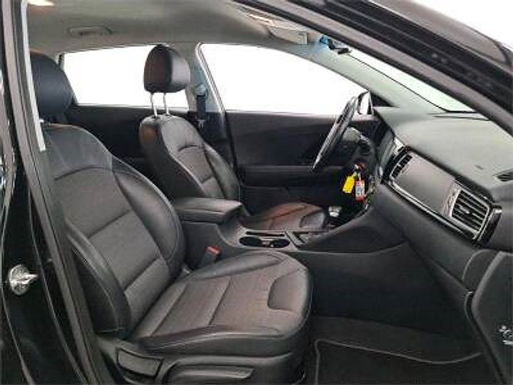 Photo 9 VIN: KNACC81CGJ5162772 - KIA NIRO 